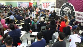 Multitudinaria asamblea en defensa del Astillero Río Santiago, la PIAP y las gestiones obreras