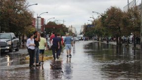 La tormenta es natural, las muertes y el desastre no