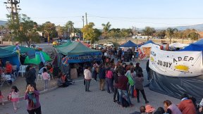 Vilca y Morales: "Repudiamos descuentos a docentes y hostigamiento a las comunidades"
