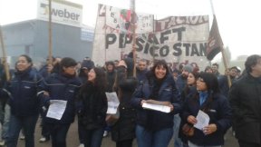 Lear | Voces obreras en el acto en puerta de fábrica