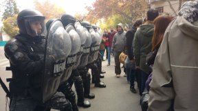 Legisladores del FIT repudian la represión a los docentes