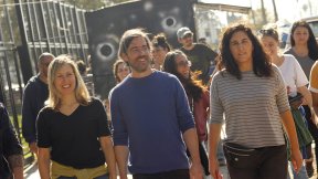 Myriam Bregman y Nicolás del Caño recorrieron la feria del Parque Ferroviario en Merlo 