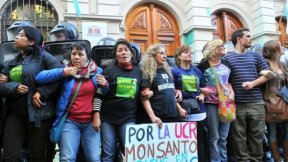 Córdoba: represión al servicio de las multinacionales