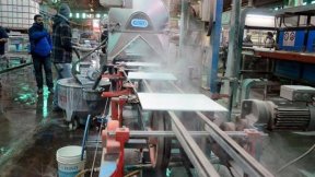 Obreros de Cerámica Neuquén ponen a producir la fábrica