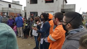 González Catán: Suteba La Matanza llevó donaciones a la toma de tierras