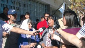 Por la reincorporación de Norma Brizuela