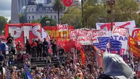 24M: la izquierda movilizó junto a organismos independientes "contra el pacto con el FMI"