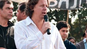 Christian Castillo: “Massa también juega para los empresarios”