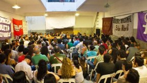 Extraordinario plenario obrero en la CABA