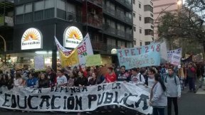 Aporte de la legisladora Laura Vilches a la lucha de los secundarios