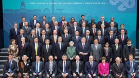Oficialismo y oposición rinden pleitesía al capital