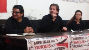 Exitosa asamblea con el diputado del FIT Christian Castillo