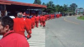 Shell: 24 horas de paro en la refinería de Dock Sud