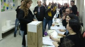 Cipolletti: votó Ana Morero y dijo que el FIT se consolida como alternativa para los trabajadores, las mujeres y la juventud