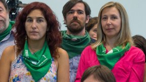 Bregman: "Que nunca más la Iglesia y los Gobiernos decidan por nosotras"