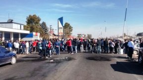Cresta Roja: la empresa y el gobierno quieren limar el triunfo obrero