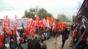 de Mayo: Gran acto del Sindicalismo Combativo y la Izquierda en Cerámica Neuquén