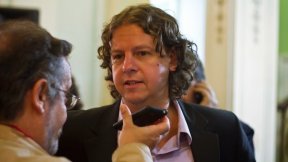 Christian Castillo: "Nosotros no venimos a atornillarnos en los sillones"