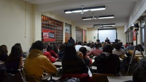 Exitoso relanzamiento en la UNS de la Cátedra Marx con Christian Castillo