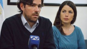 Del Caño y Barbeito del FIT proponen prohibir los despidos por veinticuatro meses