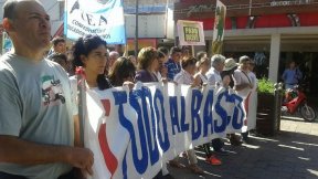 Dirigentes docentes y referentes del FIT viajaron a Santiago del Estero en apoyo a los maestros 