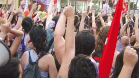 Tierra colorada, yerba mate y mujeres con ganas de luchar por sus derechos
