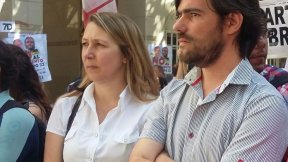 Del Caño y Bregman acompañaron a los trabajadores en lucha del Grupo Veintitrés