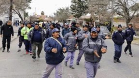 El Frente de Izquierda presenta ordenanza para recategorizar a los municipales y apoya su jornada de lucha