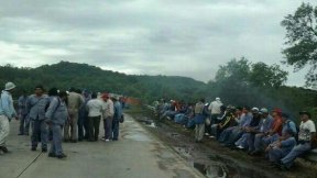 Toda nuestra solidaridad con la lucha de los obreros del Ingenio La Esperanza