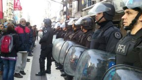 Trabajadores de Lear cortan Corrientes y Callao contra los despidos y por la liberación de los detenidos