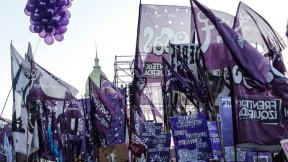“Mas de 2 mil mujeres vamos con Pan y Rosas y el Frente de Izquierda a reclamar por el aborto legal”