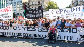 Bregman y Del Caño: "El gobierno provoca y miente con un video, la respuesta es la masiva movilización que colmó las plazas hoy"
