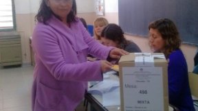 Votó Graciela Frañol del FIT y llamó a fortalecer una alternativa de los trabajadores