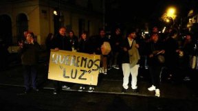 Desde el Frente de Izquierda Castillo exige la reestatización sin pago de las empresas de energía eléctrica