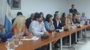 Del Caño: "Hay una complicidad con la mafia que ellos mismos están denunciando con los servicios de inteligencia"