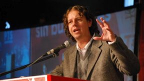 "La crisis capitalista mundial marca el tiempo histórico que estamos atravesando"