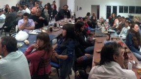 Gran asado de La Marrón del Astillero Río Santiago y docentes en Ensenada