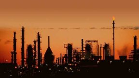 Shell discrimina, despide y enferma a sus trabajadores