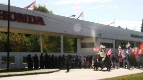 Nueva acción obrera en la puerta de Honda