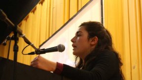 Bárbara Brito, dirigente estudiantil chilena, habló en la inauguración del Congreso de FUA 