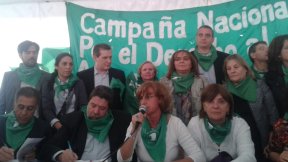 “Con el Código Civil, el Gobierno quiere impedir la legalización del aborto en Argentina”