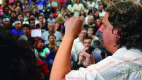 El saludo de los diputados del PTS en el Frente de Izquierda