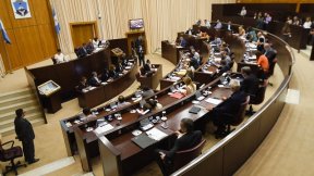 Diputados exigen respuesta a la grave situación del Servicio de Oncología Pediátrica del Hospital Castro Rendón