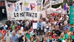 Rechazamos la conciliación obligatoria: ¡Hoy movilizamos miles en La Plata, el paro docente y estatal fue total!