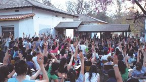 ¡Caminan por las calles los hijos del Tucumanazo!