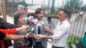 Del Caño planteó la nacionalización de la salud privada y la prohibición de los despidos