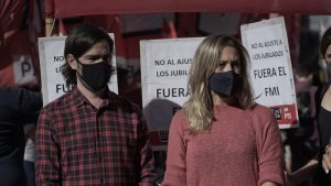 La izquierda movilizó para repudiar la llegada de la misión del FMI