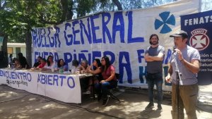 Godoy, tras su viaje a Chile denuncia la represión y violación a los derechos humanos
