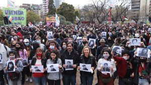 Bregman y Del Caño en acto con la juventud: "Algunos hablan de libertad y se hacen los rebeldes, pero son defensores de Videla"